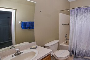 5/4 Pool Home Located in Sunset Ridge Community!