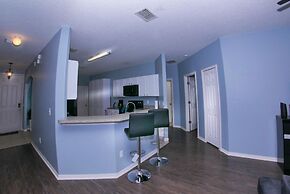 5/4 Pool Home Located in Sunset Ridge Community!