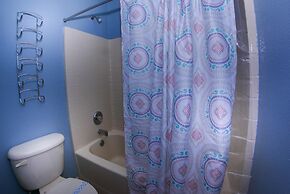 5/4 Pool Home Located in Sunset Ridge Community!