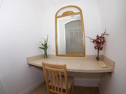 Large Pool With Jacuzzi, Near the Disney Attractions!!