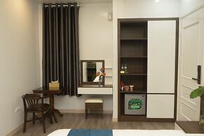 Sen Hotel My Dinh Song Da