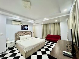 Sen Hotel My Dinh Song Da