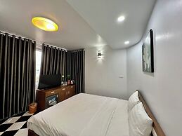 Sen Hotel My Dinh Song Da