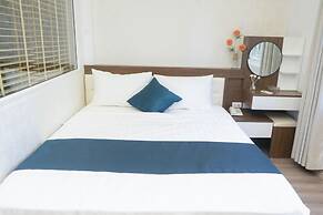 Sen Hotel My Dinh Song Da