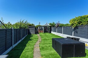 Seaside Cottage Hot tub & Games Room