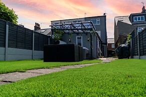 Seaside Cottage Hot tub & Games Room
