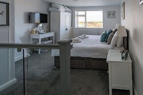 Seaside Cottage Hot tub & Games Room