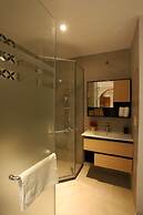 Lanura Apartments and Hotel