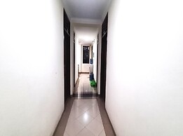 OYO 91327 Residence 38