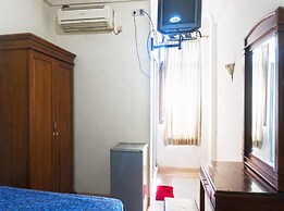 OYO 91327 Residence 38