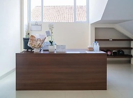 OYO 91327 Residence 38