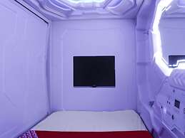 Super OYO 91328 Fiducia Capsule Hotel