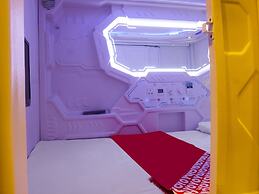 Super OYO 91328 Fiducia Capsule Hotel