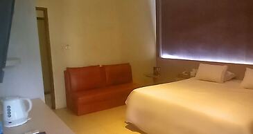 Hotel Aruni Ancol