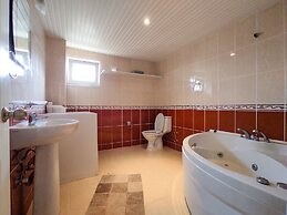 07 Kestel Apartments