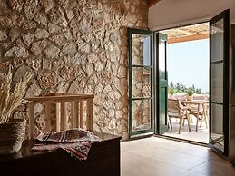 Dounias Village Home