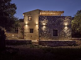 Dounias Village Home