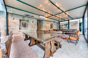 Barjaktar Boutique Hotel