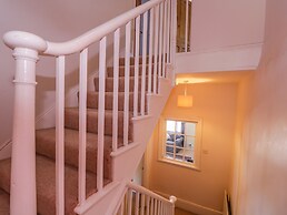 6 Gloster Terrace