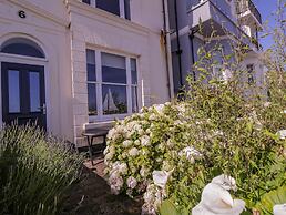 6 Gloster Terrace