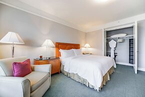 Luxury Condos at Four Seasons
