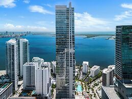 Luxury Condos at Four Seasons