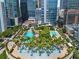 Luxury Condos at Four Seasons