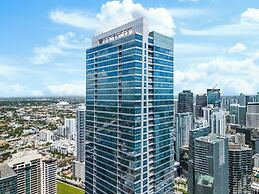 Luxury Condos at Four Seasons