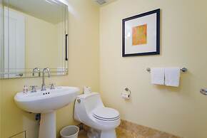 Luxury Condos at Four Seasons