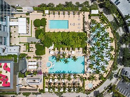 Luxury Condos at Four Seasons