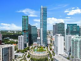 Luxury Condos at Four Seasons