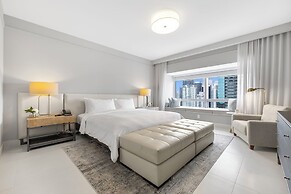Luxury Condos at Four Seasons