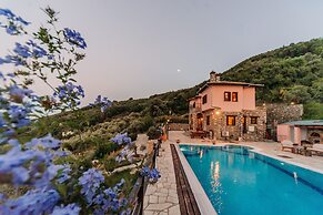 Elysian Luxury Villa Pelion