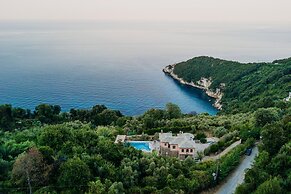 Elysian Luxury Villa Pelion