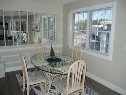 407 2 Bedroom Villa by RedAwning