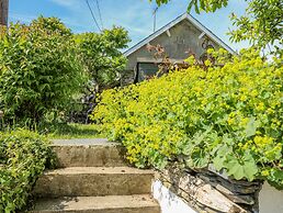 Bryniau Bychain Cottage
