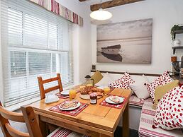 Bryniau Bychain Cottage