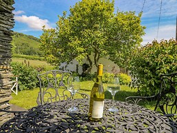 Bryniau Bychain Cottage