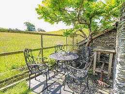 Bryniau Bychain Cottage