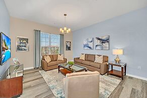 Lakeview Condo, Directly Next To Pool! Near WDW