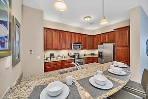 Lakeview Condo, Directly Next To Pool! Near WDW