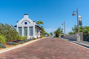 502 Little Harbor Inn