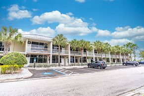 502 Little Harbor Inn