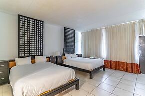 502 Little Harbor Inn