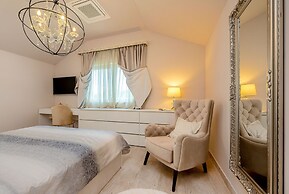 Inland villa Senses with pool and spa