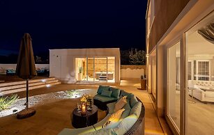 Inland villa Senses with pool and spa