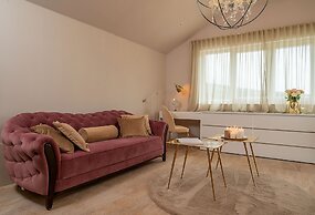 Inland villa Senses with pool and spa