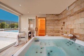 Inland villa Senses with pool and spa