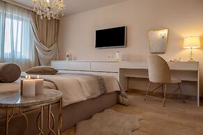 Inland villa Senses with pool and spa