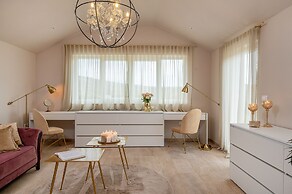 Inland villa Senses with pool and spa